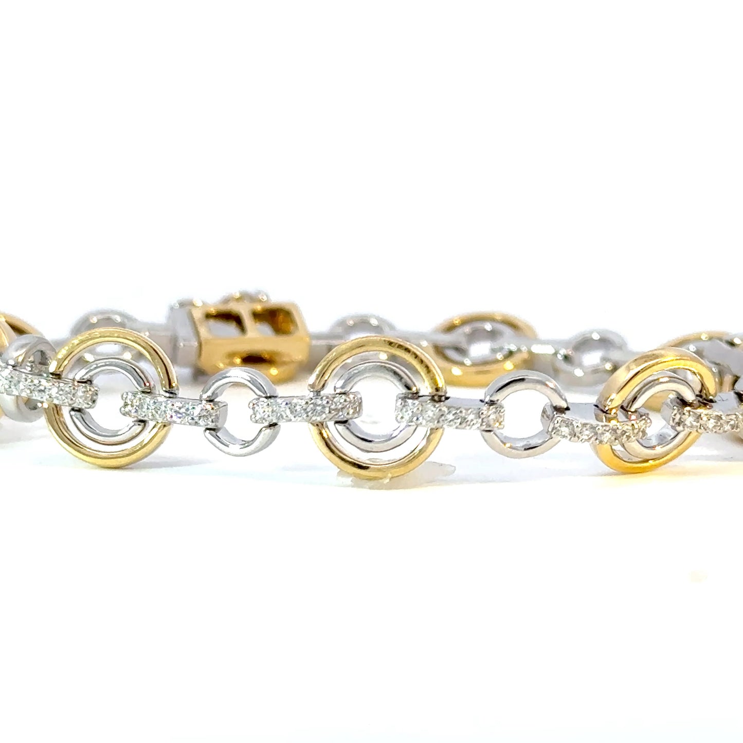 Elegant Two-Tone 18K gold and diamonds Bracelet