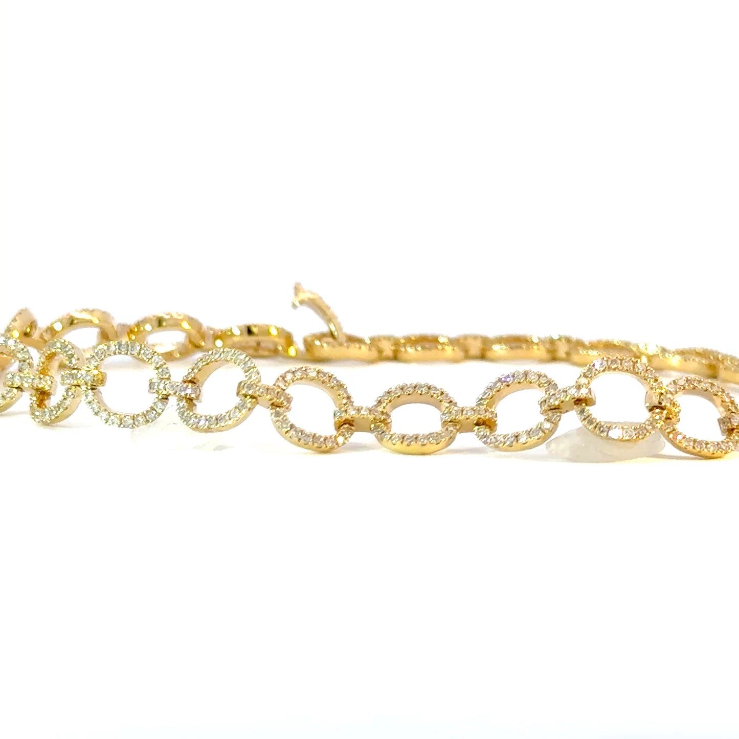 Elegant 18K Gold and natural diamonds Bracelet