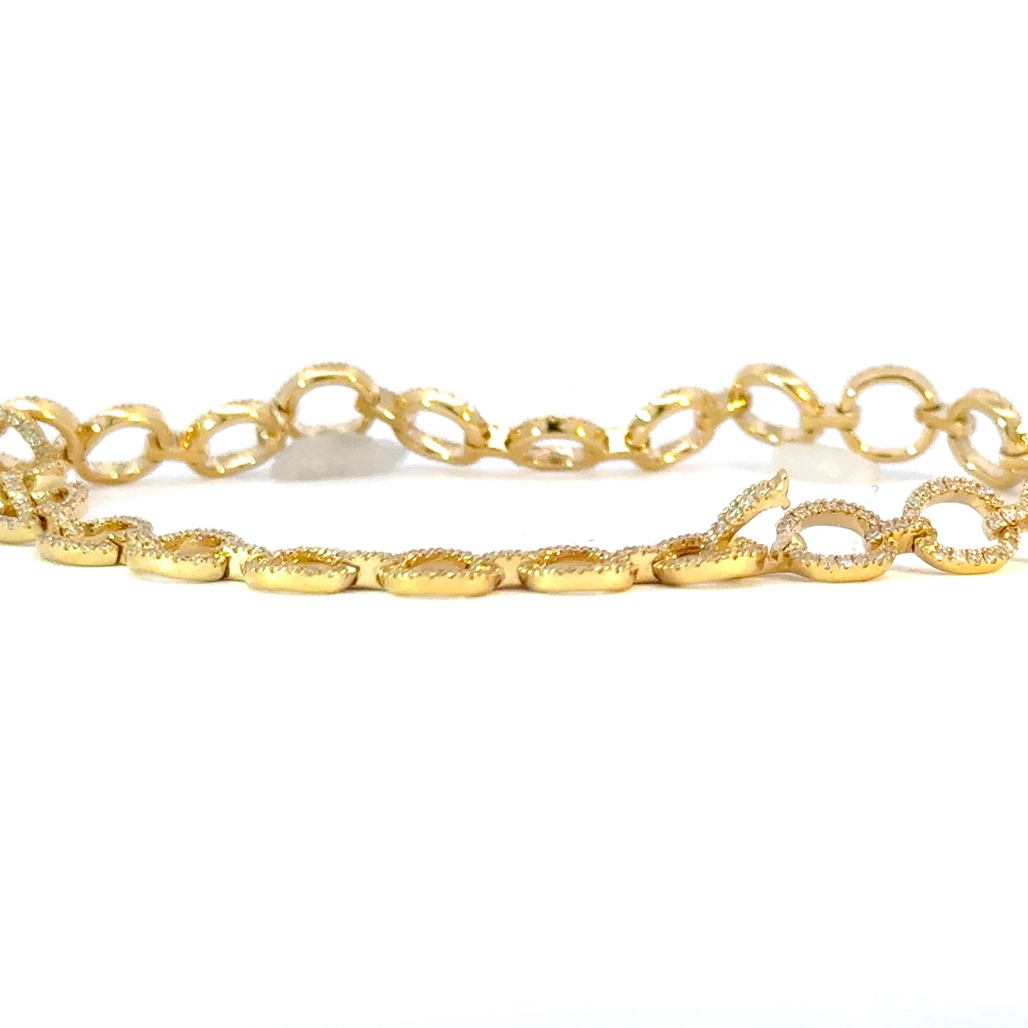 Elegant 18K Gold and natural diamonds Bracelet