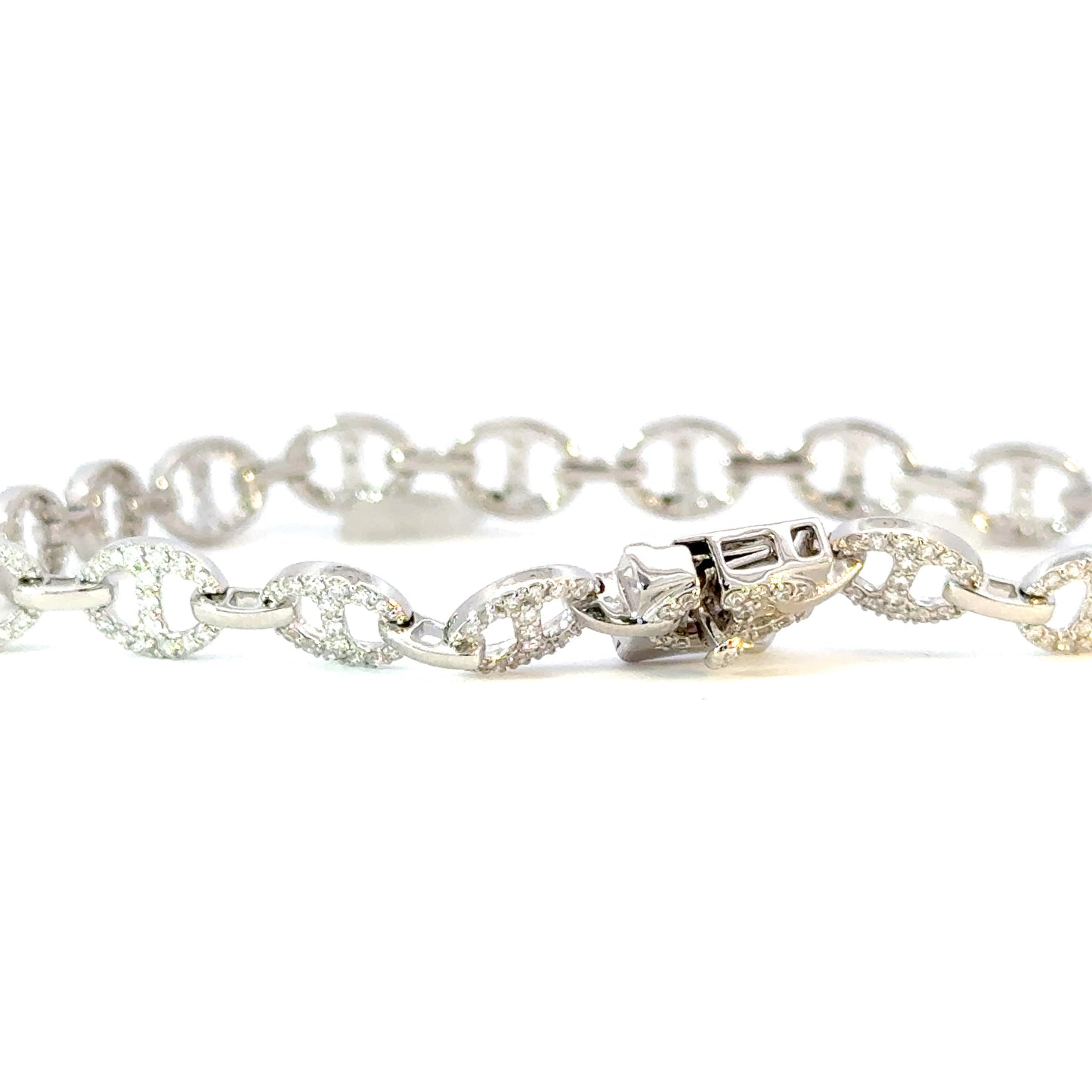 Elegant 18K gold and diaomnds Bracelet