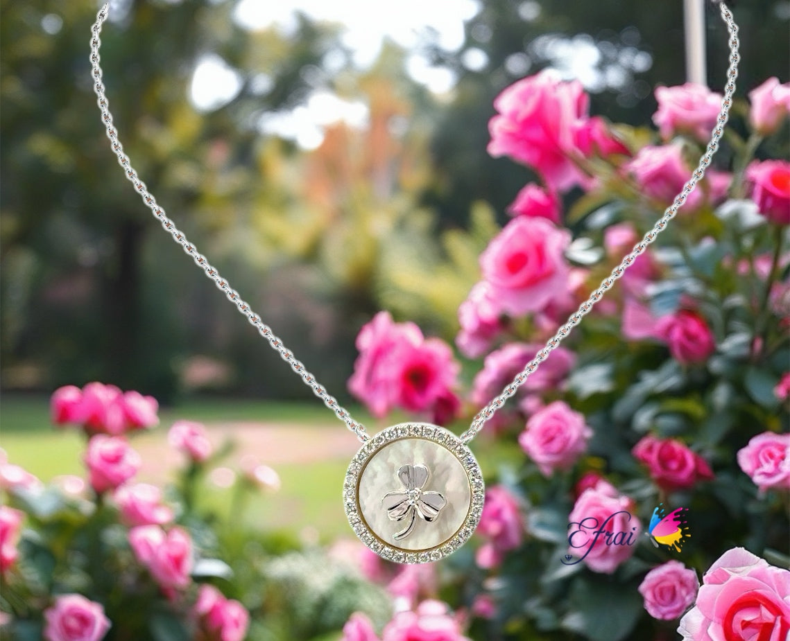 Elegant Clover Pendant Necklace