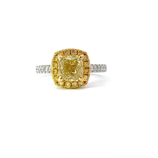 GIA Fancy light yellow diamond ring