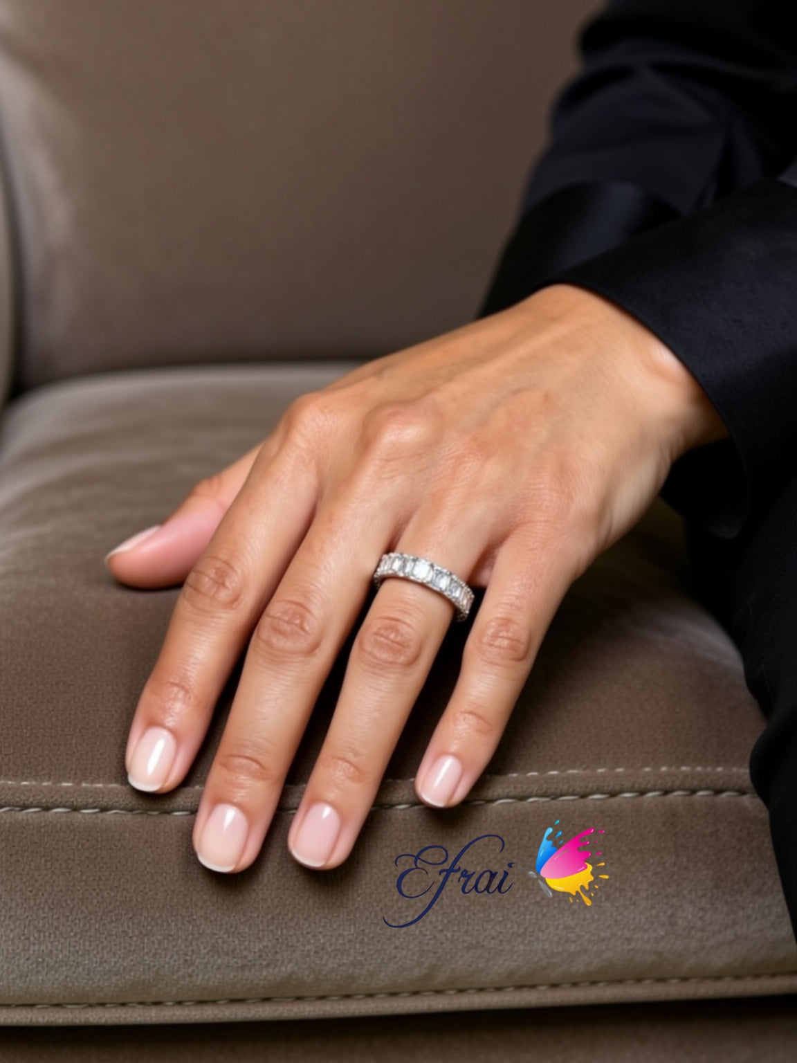 Natural radiant diamonds eternity band in 18k gold