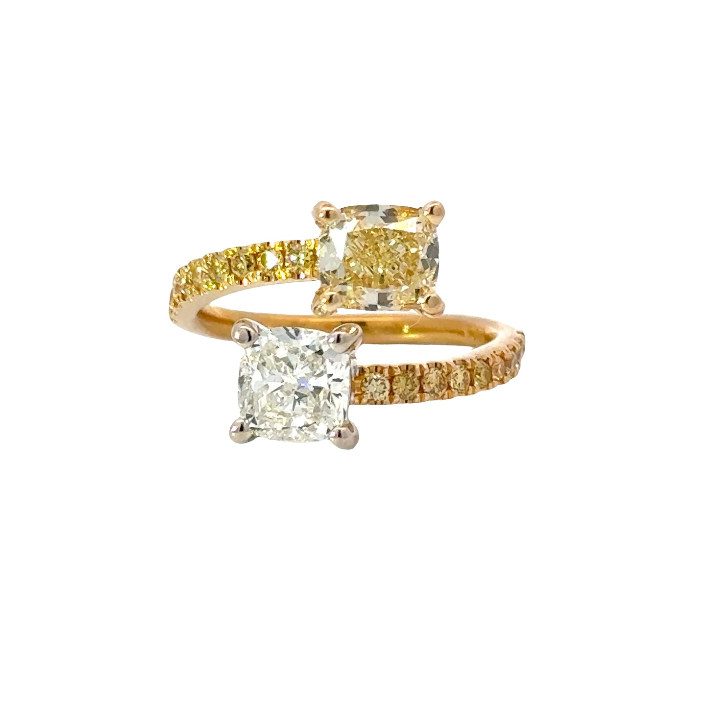 Elegant natural GIA Moi et Toi diamonds ring