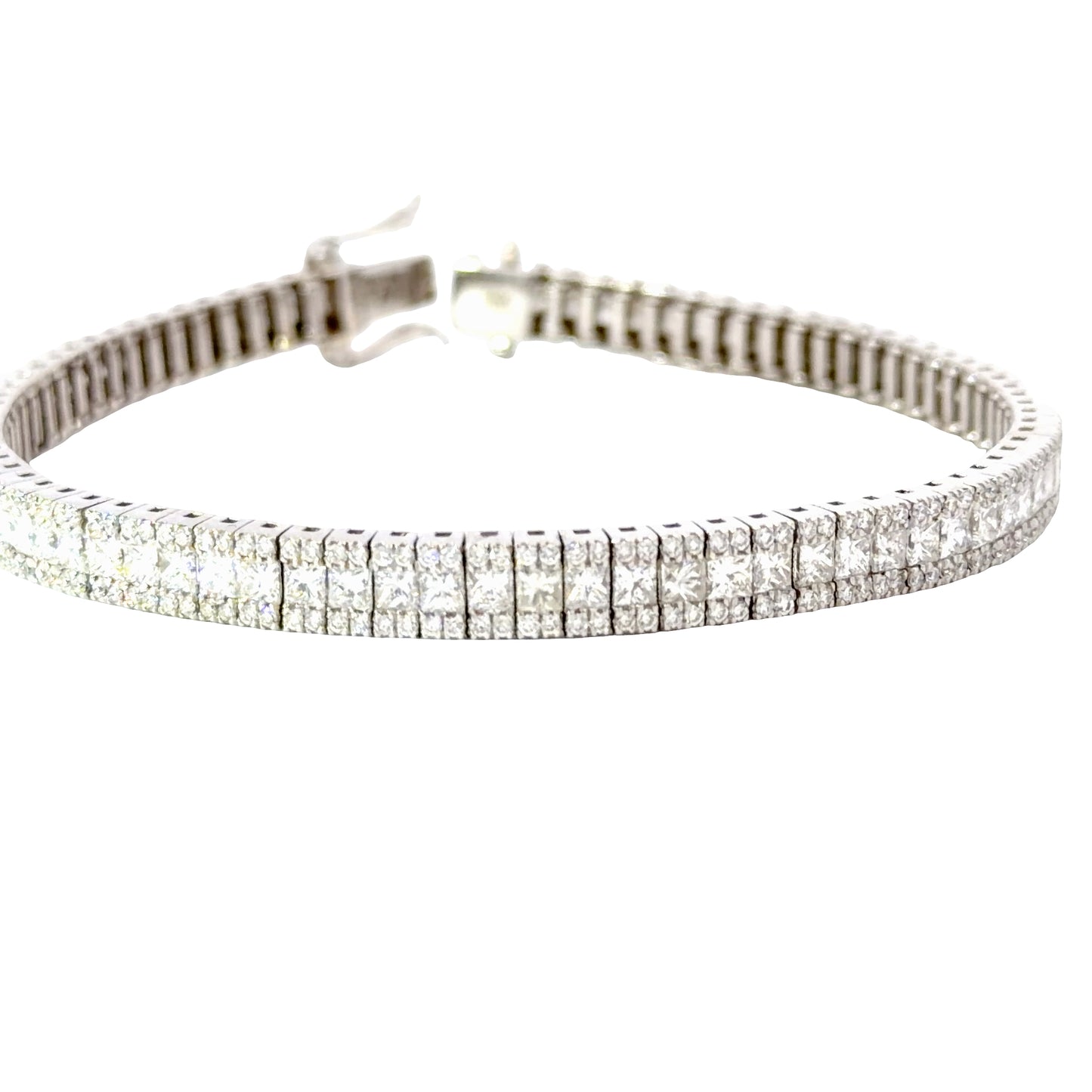 18K white gold Tennis Bracelet with Natural Princess Cut and round Diamonds