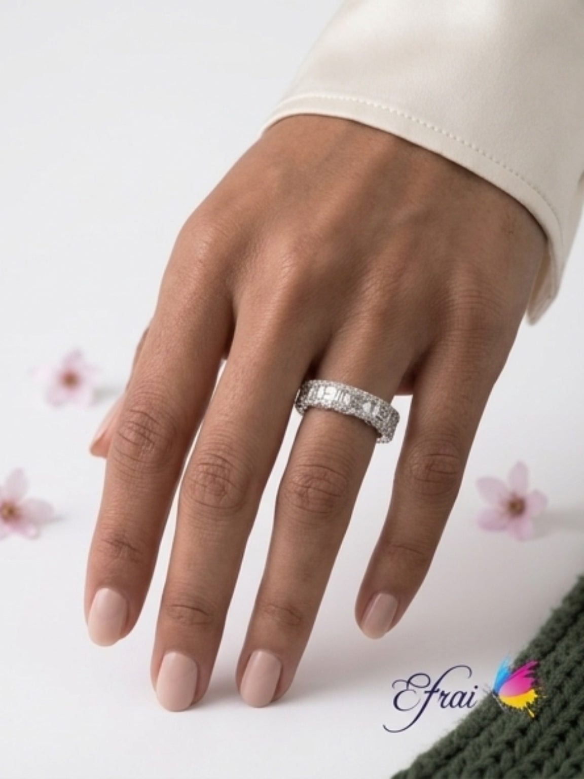 Diamonds band