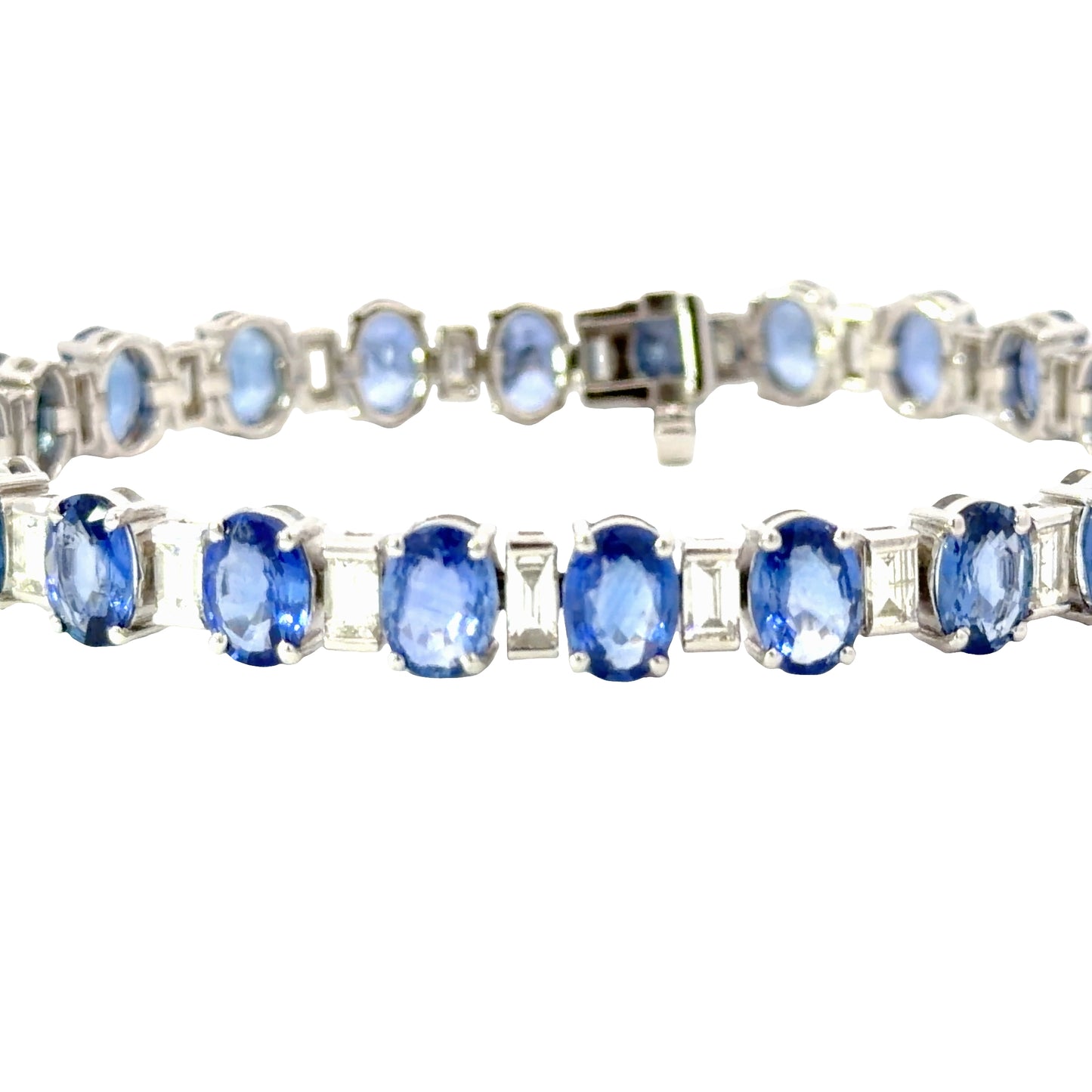 18K White Gold Tennis Bracelet Featuring natural Royal Blue Sapphire