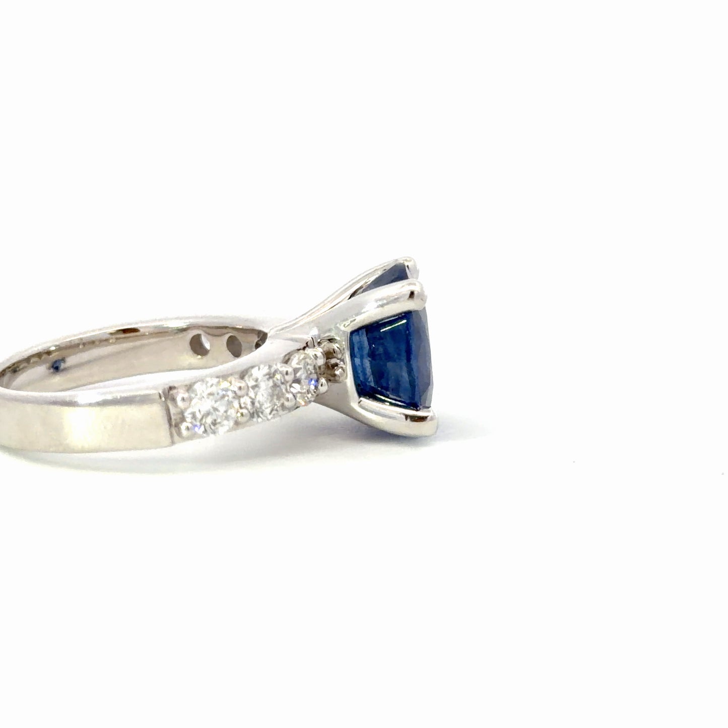 Natural Round Royal Blue Sapphire Solitaire Ring in White Gold