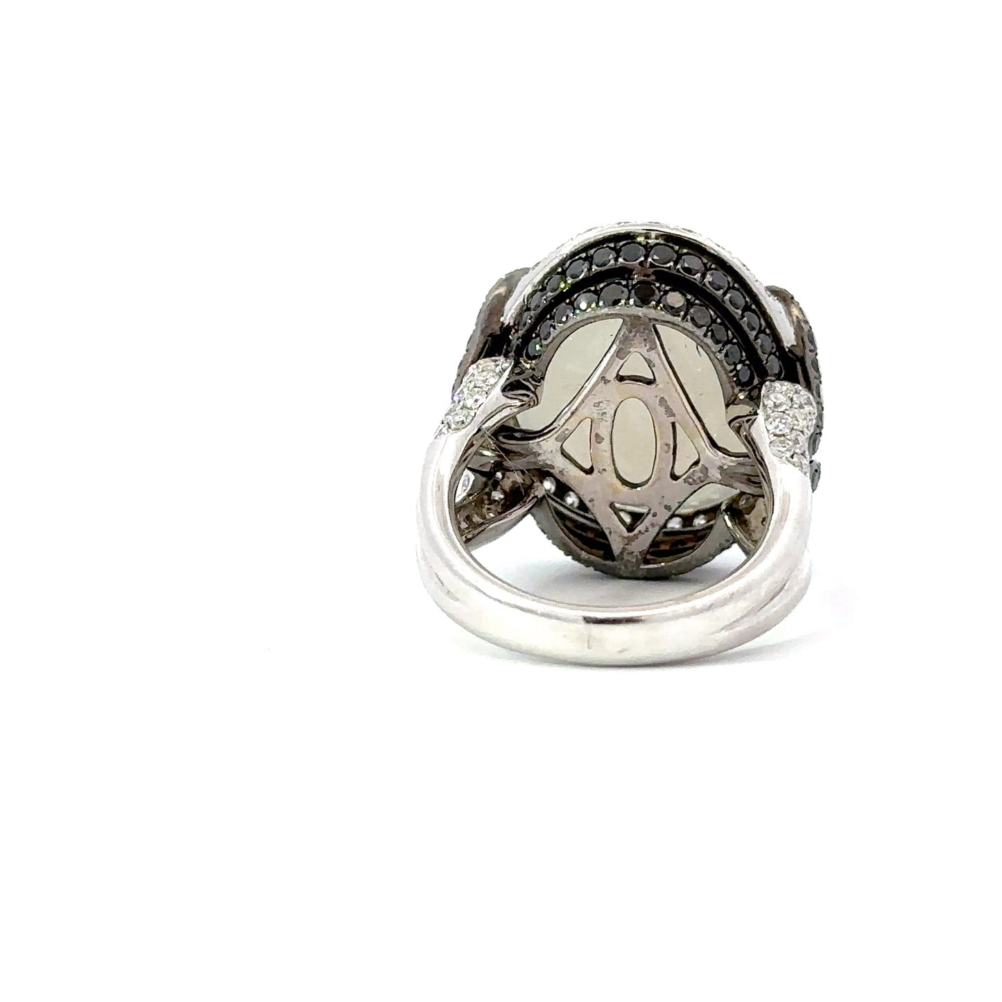 Magnificent uniquely designed natural moonstone and diamonds ring