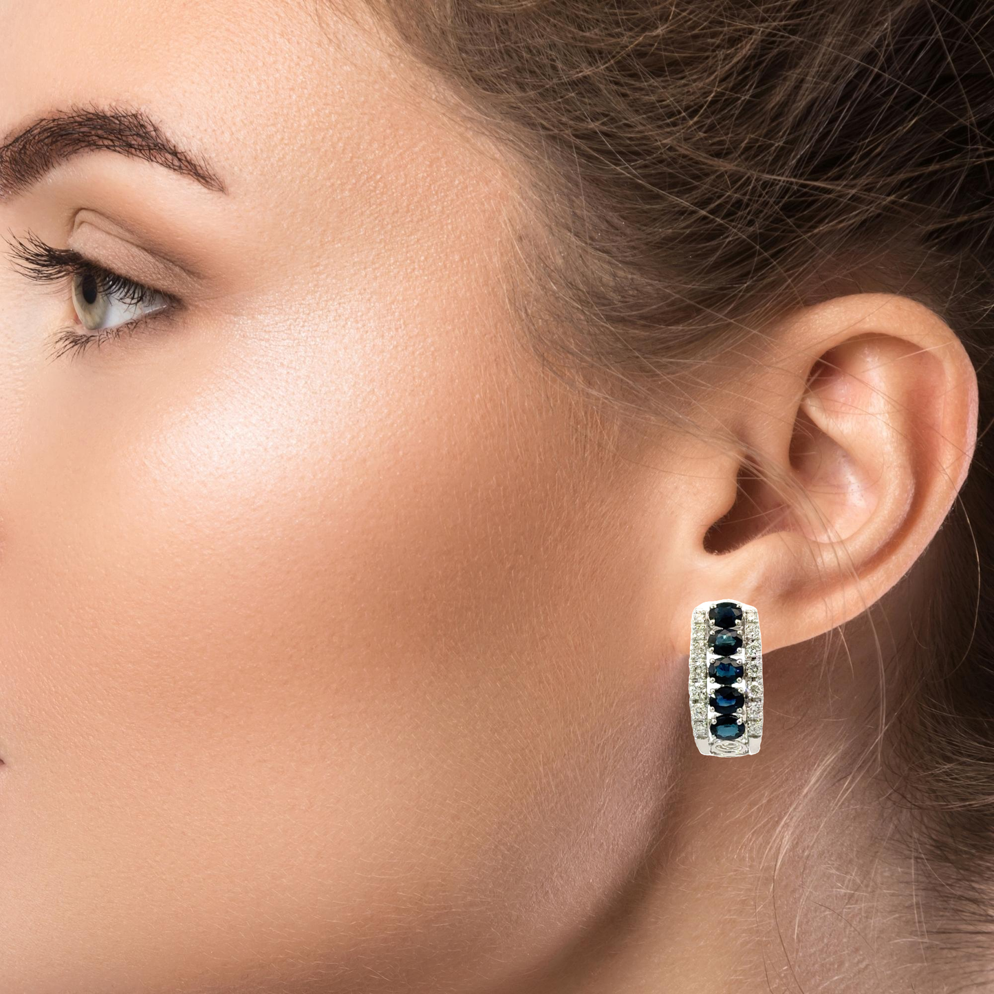 Gorgeous natural blue sapphires and diamonds earrings