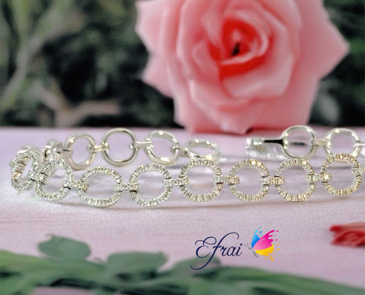 Elegant 18K gold and natural diamonds Bracelet
