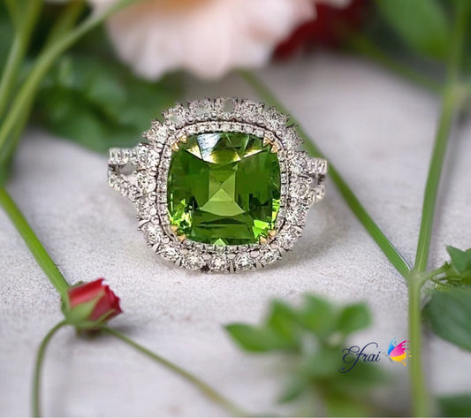 Peridot diamonds ring