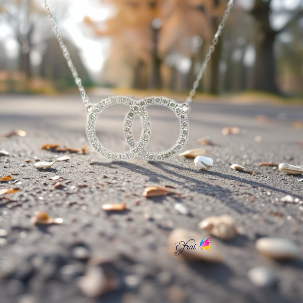 Elegant Interlocking Circles Necklace