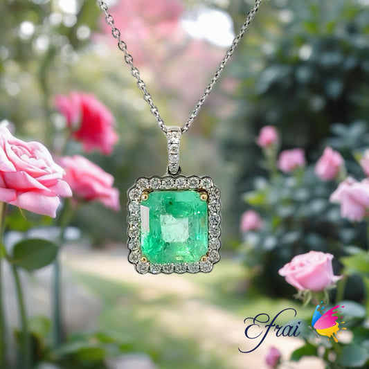 Gorgeous natural emerald and diamonds pendant