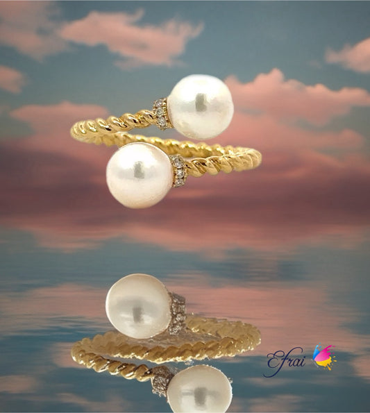 Natural pearls and diamonds ring