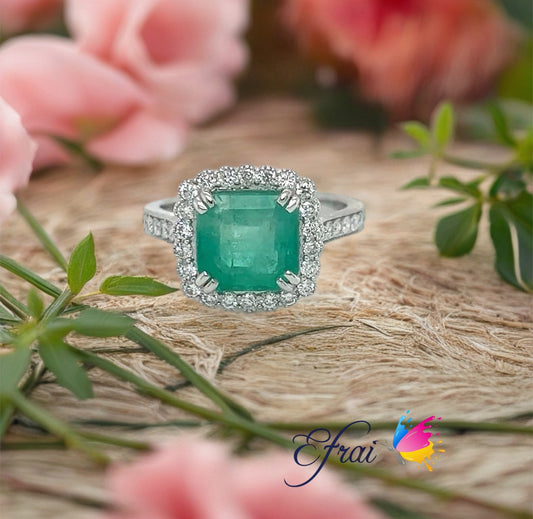 Natural green emerald and diamonds ring