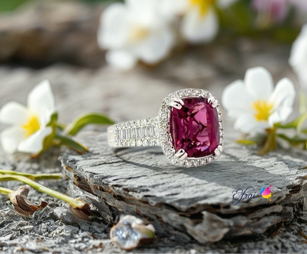GIA Deep burgundy natural Garnet and diamonds ring