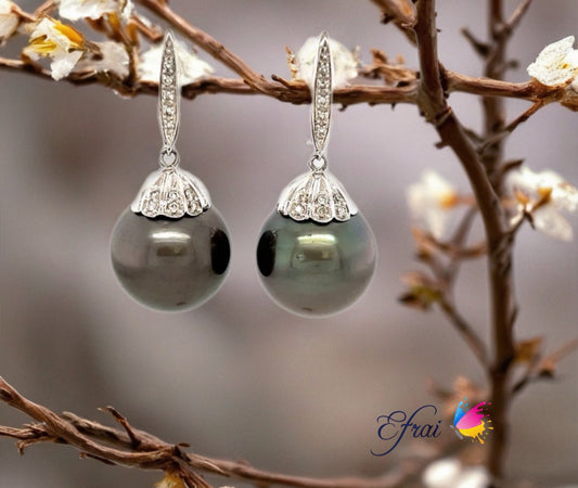 Tahitian pearls diamonds earrings