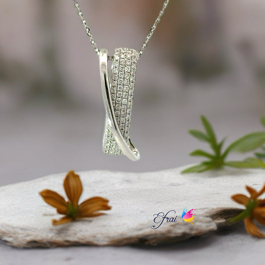 Gorgeous diamond necklace