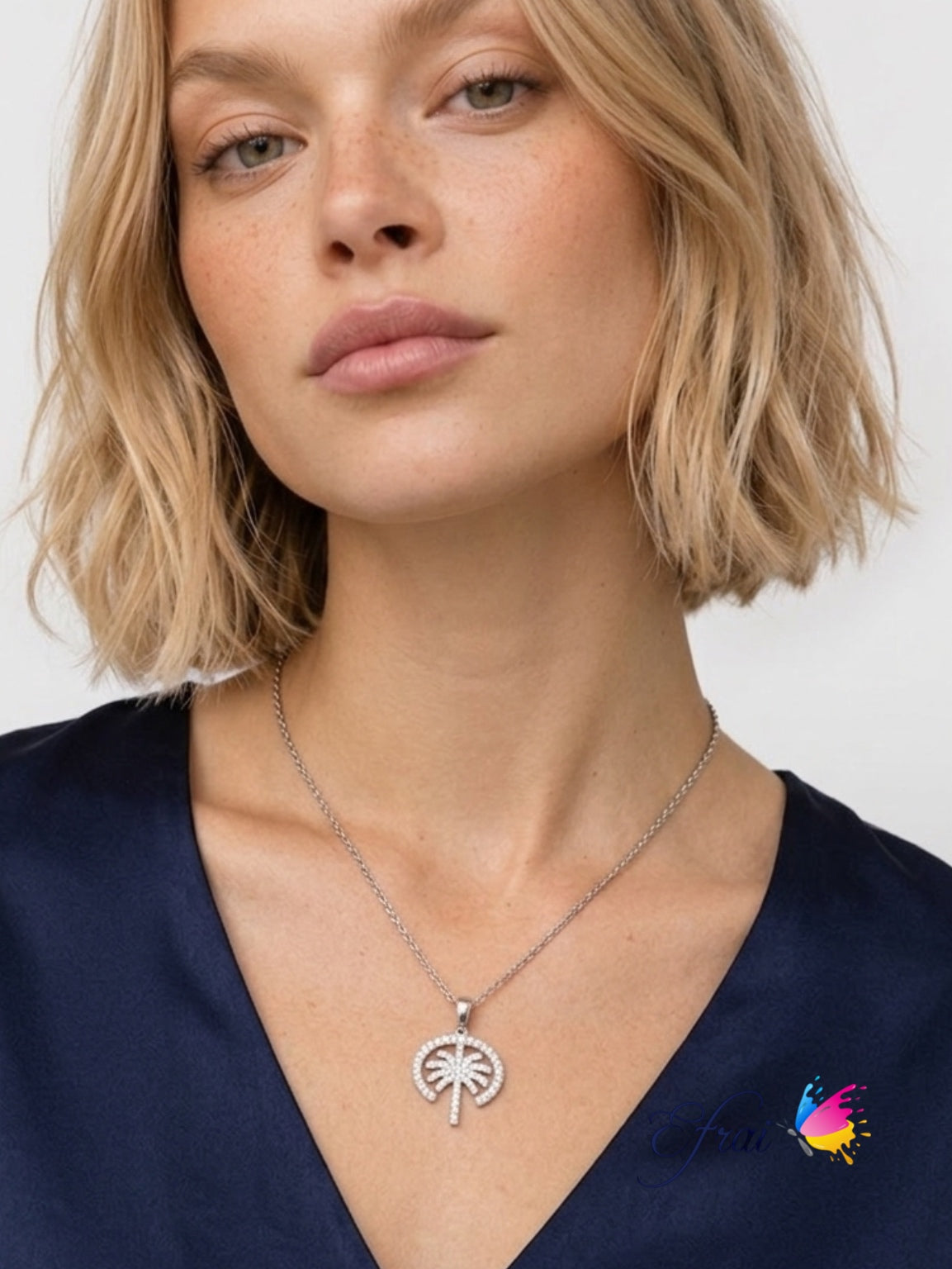 Diamonds palm tree necklace
