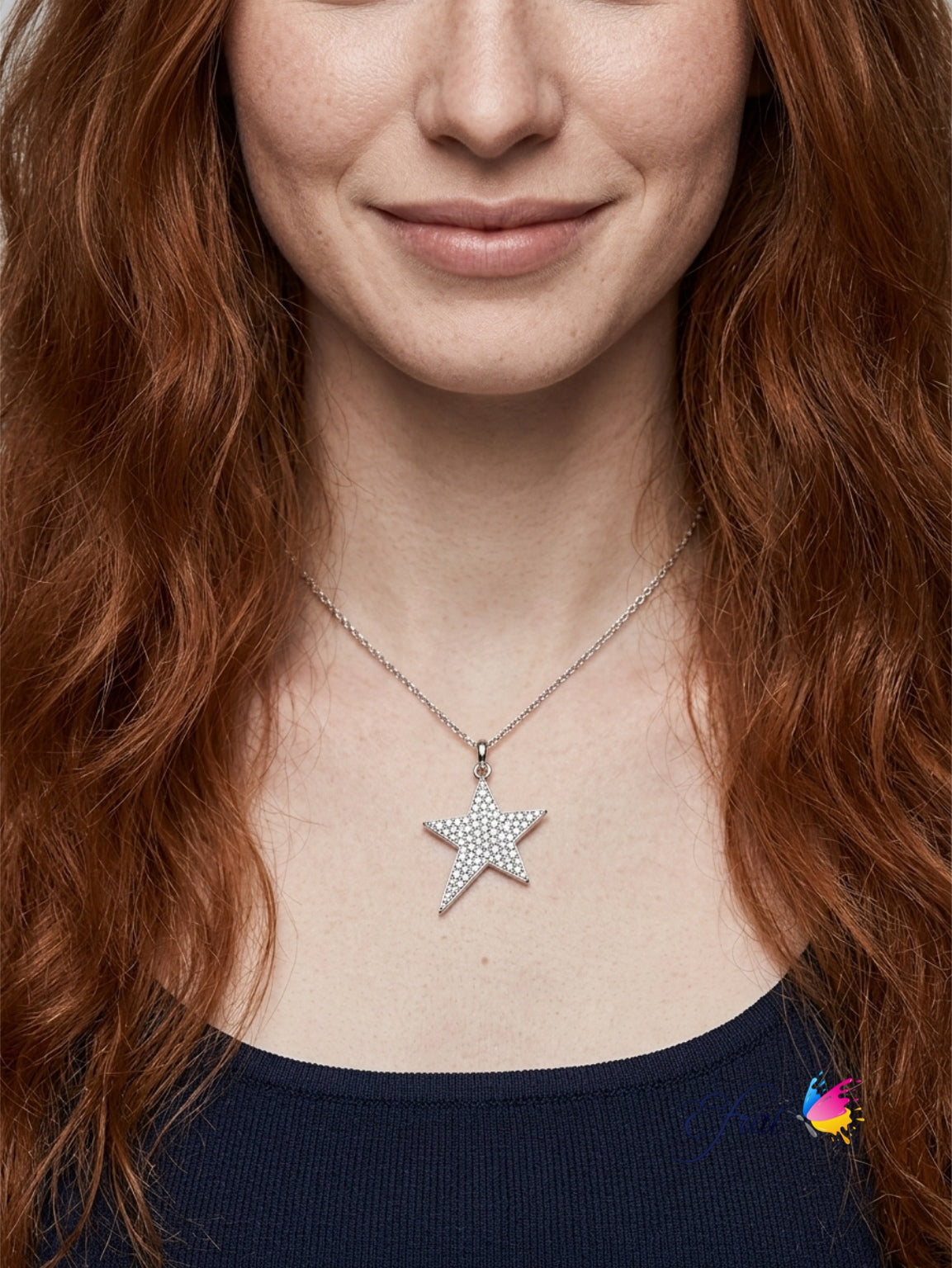 Gorgeous deco design natural diamonds star necklace