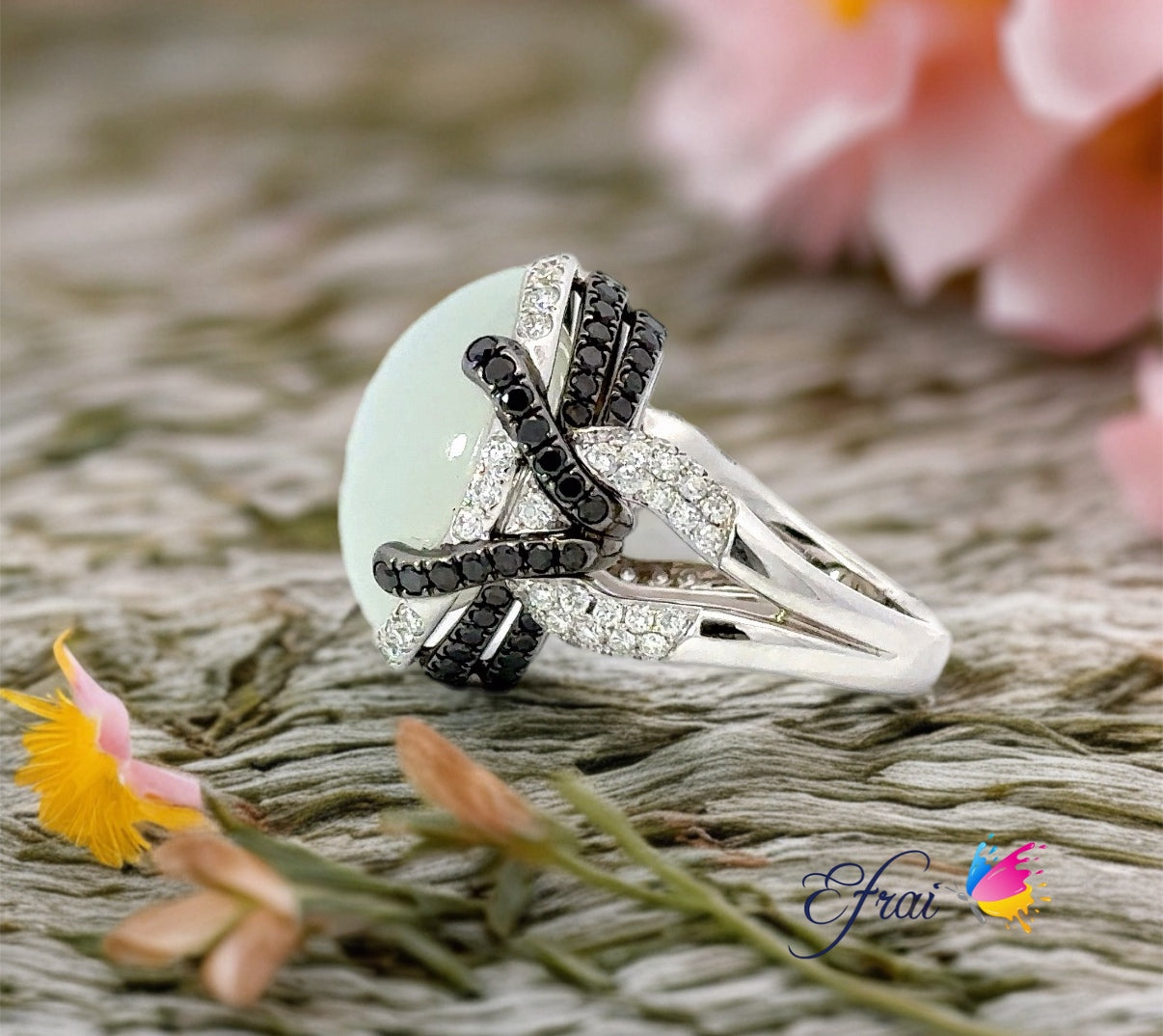 Magnificent uniquely designed natural moonstone and diamonds ring