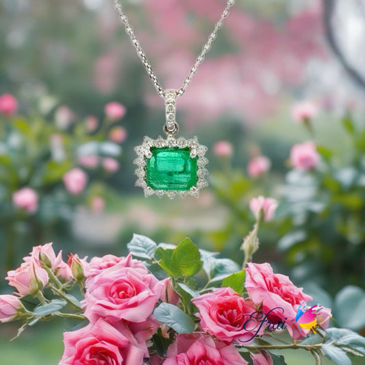 Natural Colombian emerald and diamonds necklace