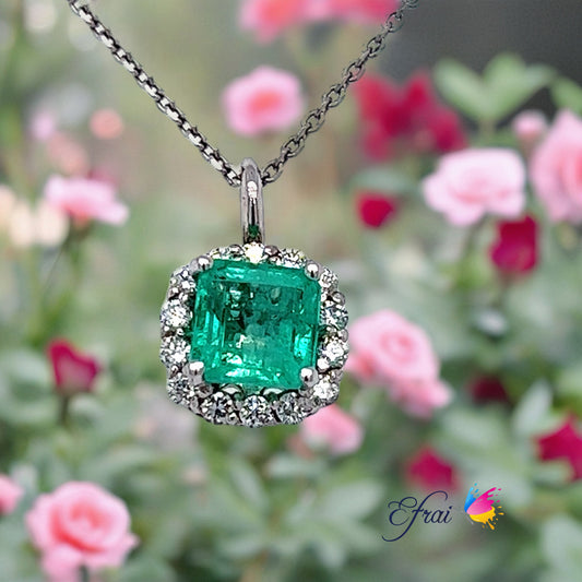 Bright green emerald and diamonds necklace