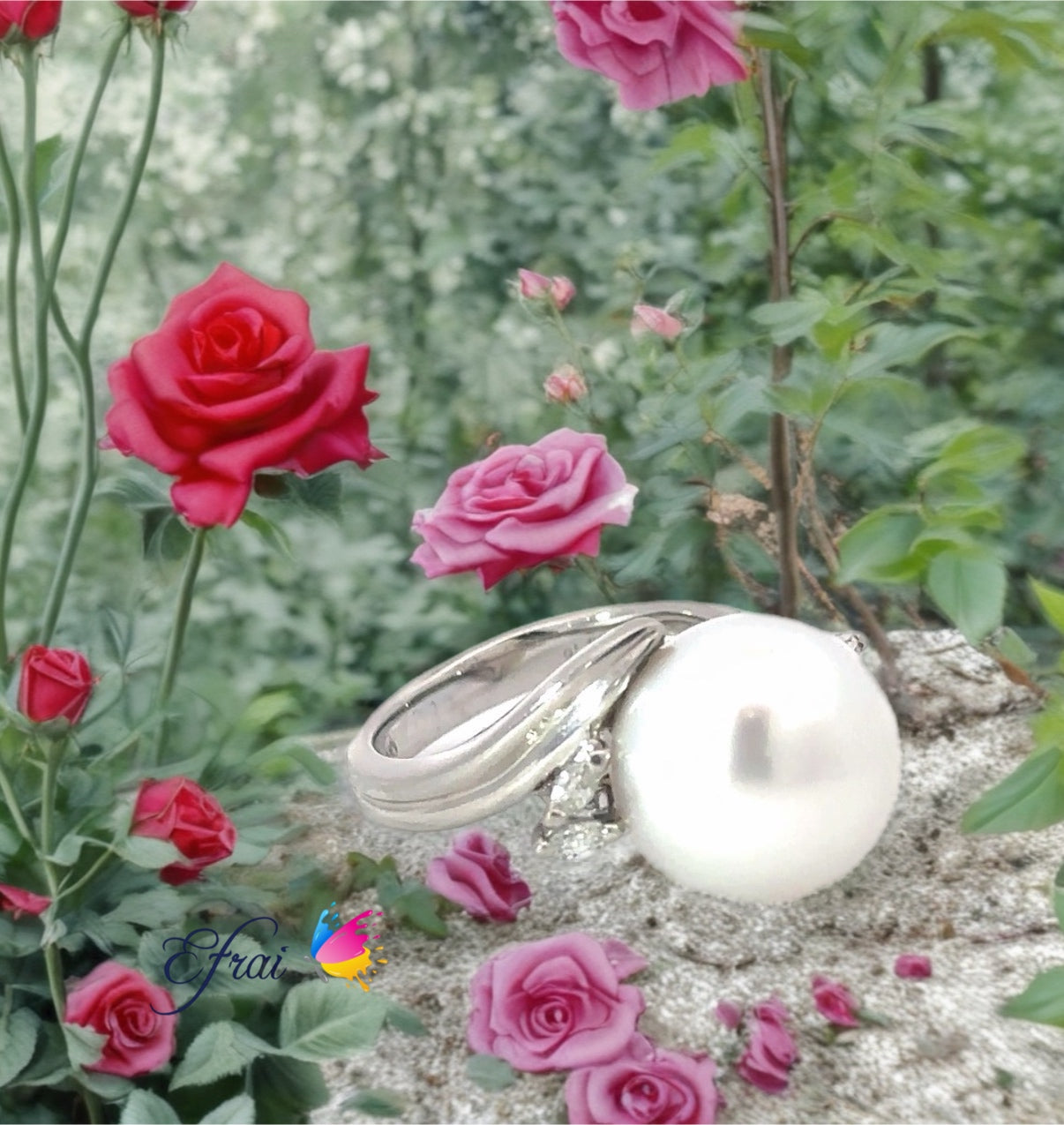 South Sea pearl and diamonds ring