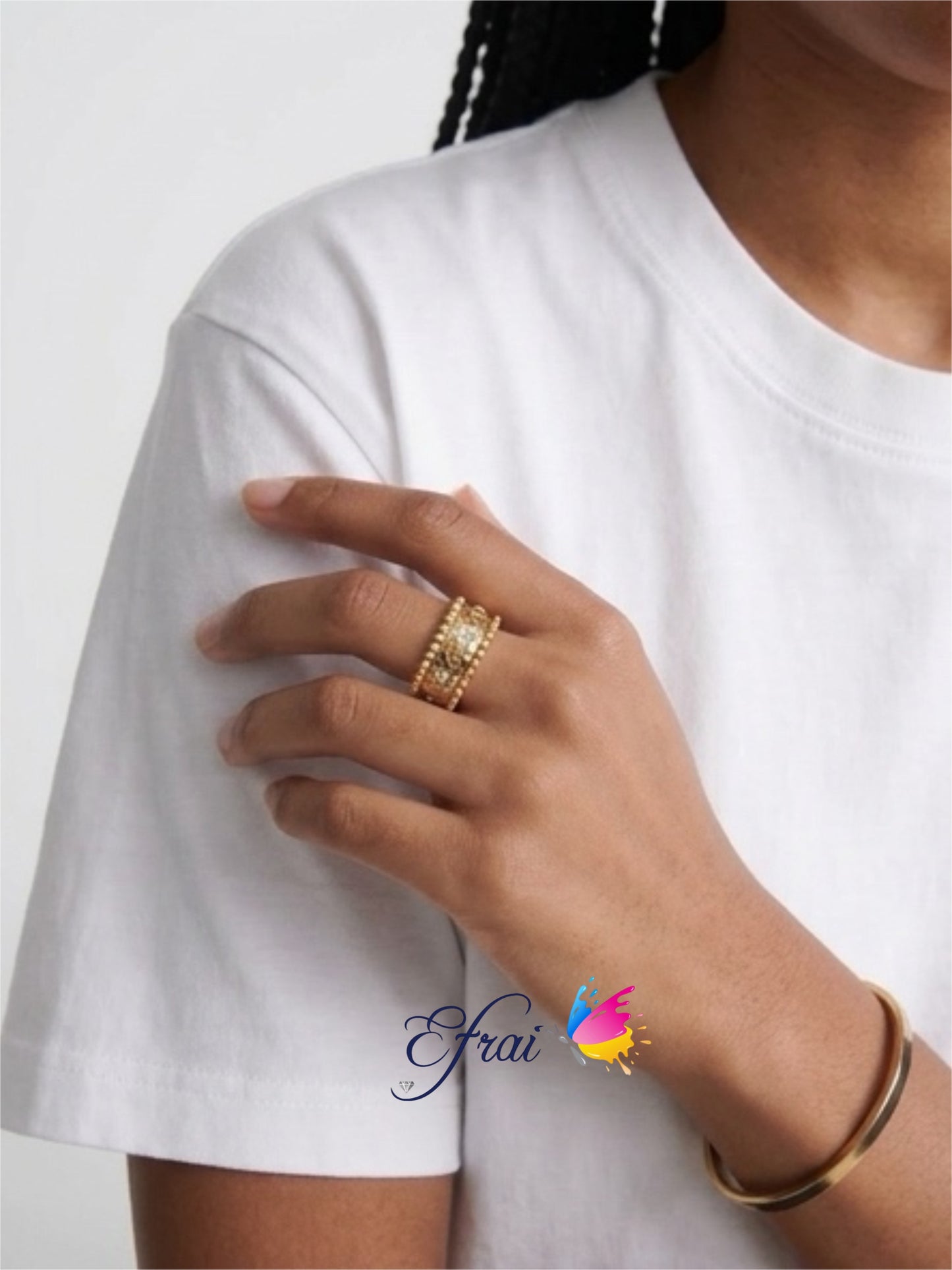 Three bands in one with round and princess cut natural diamonds