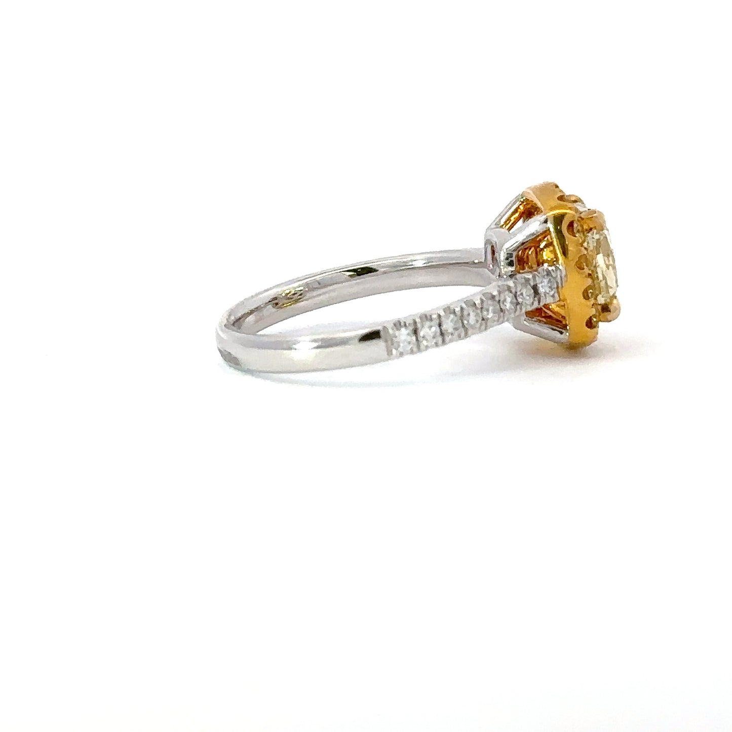 GIA Fancy light yellow diamond ring
