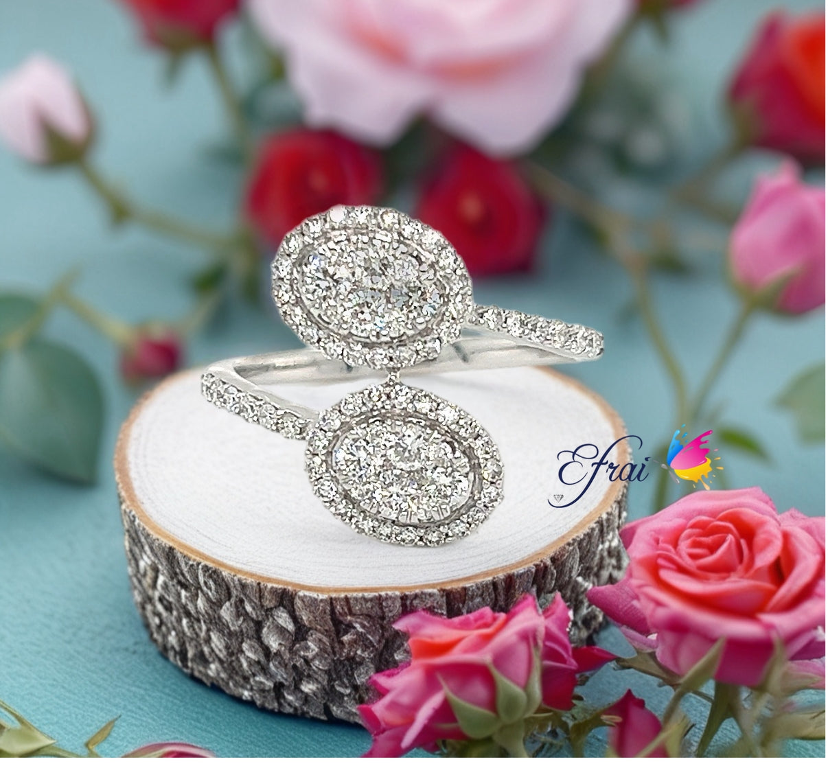 Natural round brilliant diamonds cluster ovals Moi et Toi style ring
