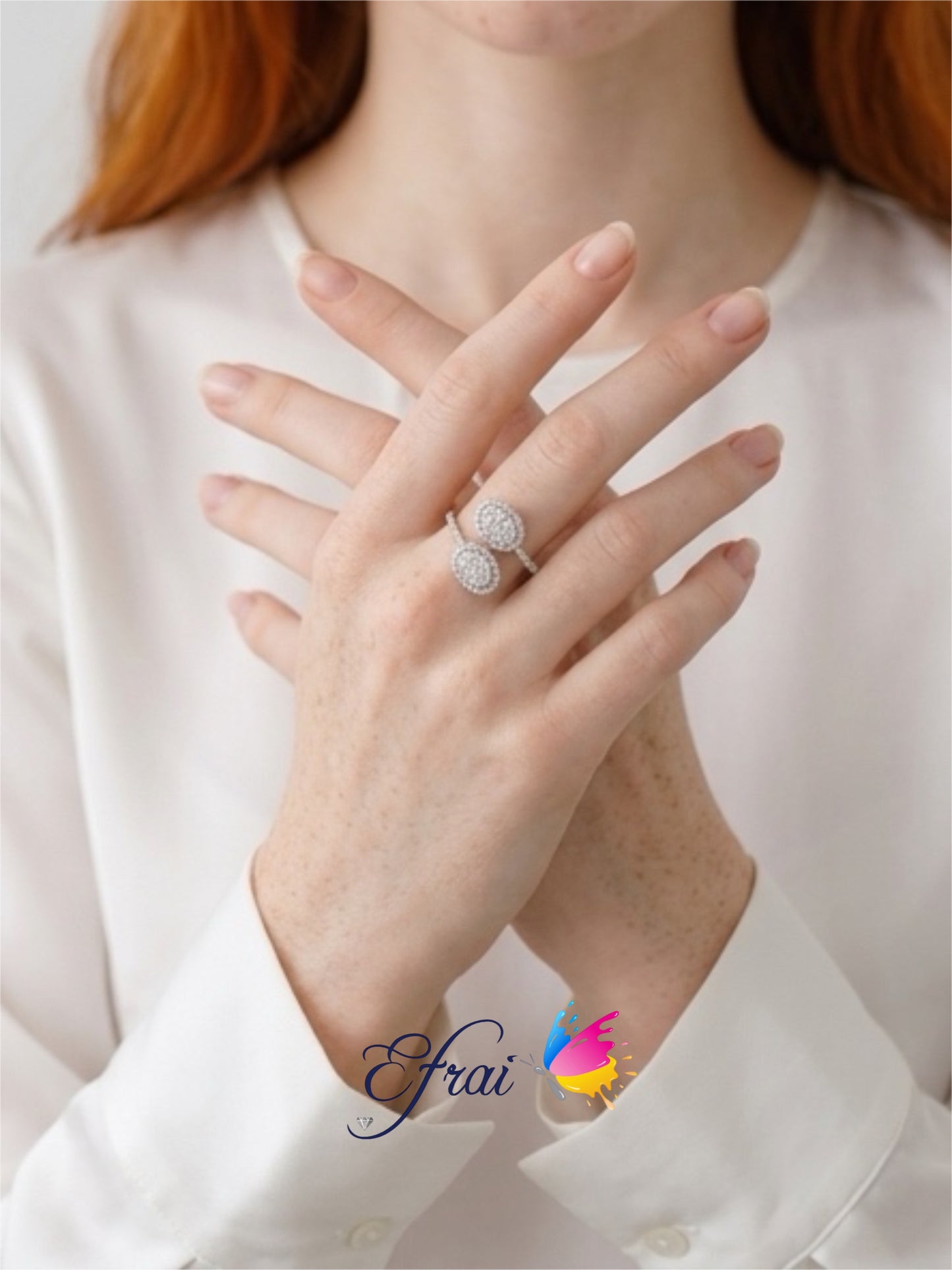 Natural round brilliant diamonds cluster ovals Moi et Toi style ring