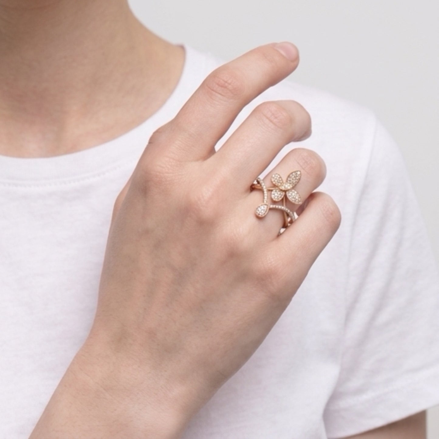 Gorgeous diamonds butterfly flowers ring