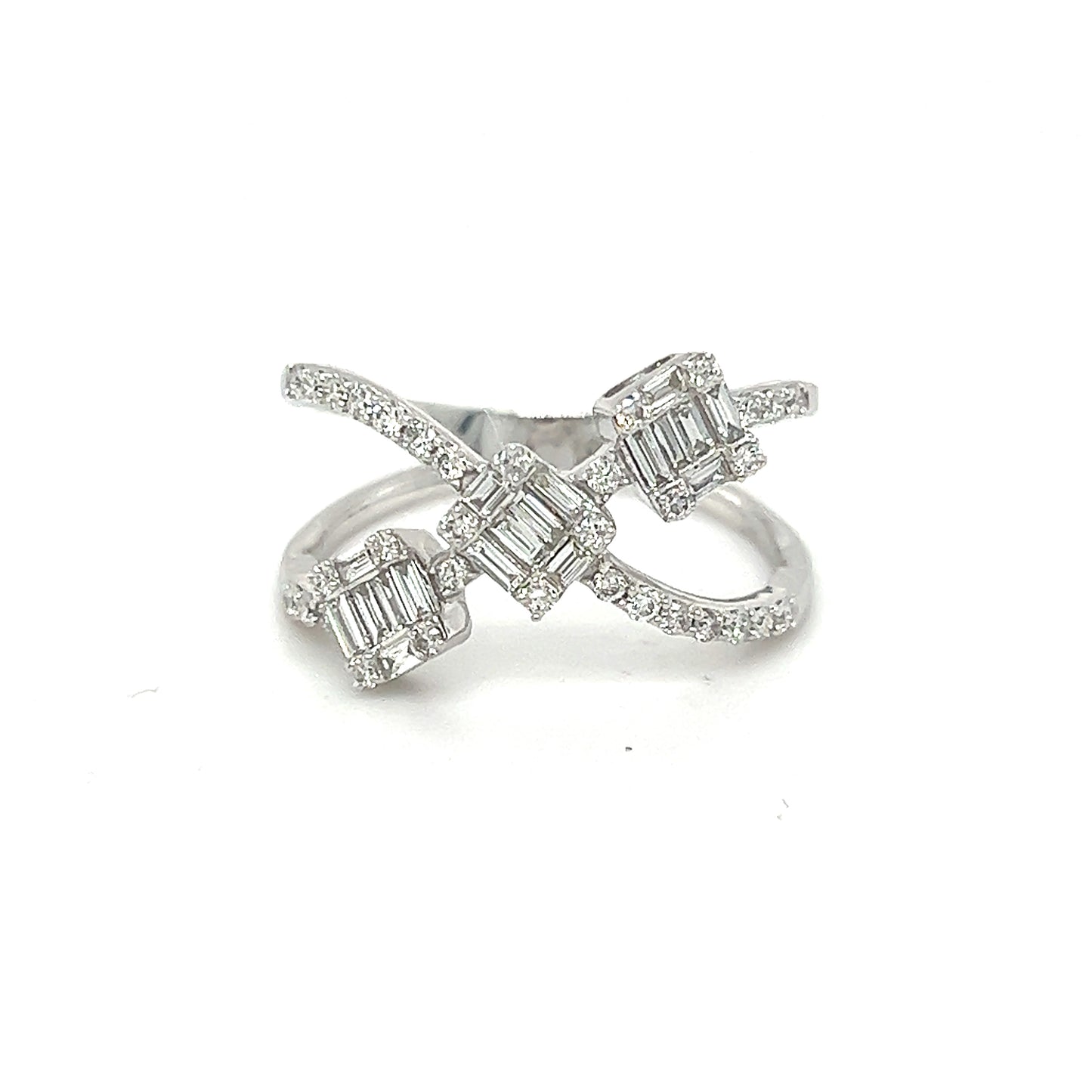 Crossed bars diamonds ring