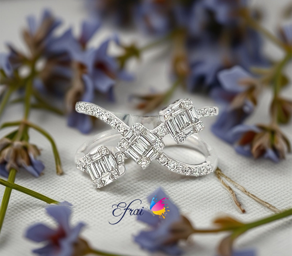 Crossed bars diamonds ring