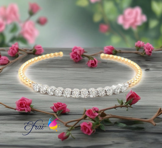 Natural round diamonds yellow gold bangle