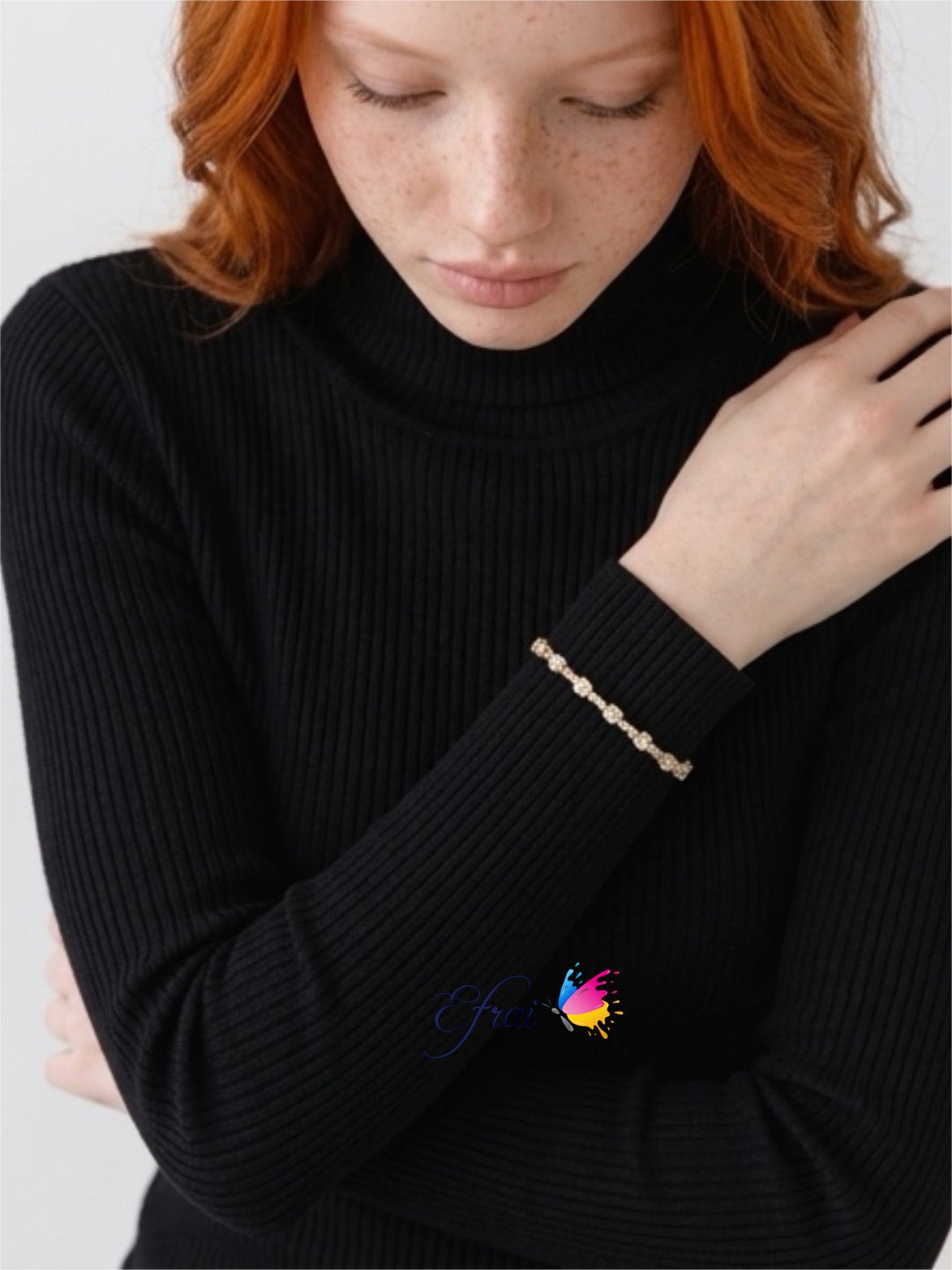 Gorgeous natural inline diamonds bangle