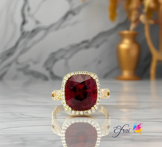 Gorgeoud natural bright red tourmaline and diamonds ring