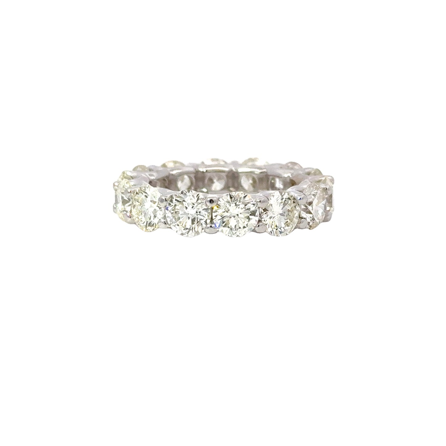 Dazzling diamond elegance