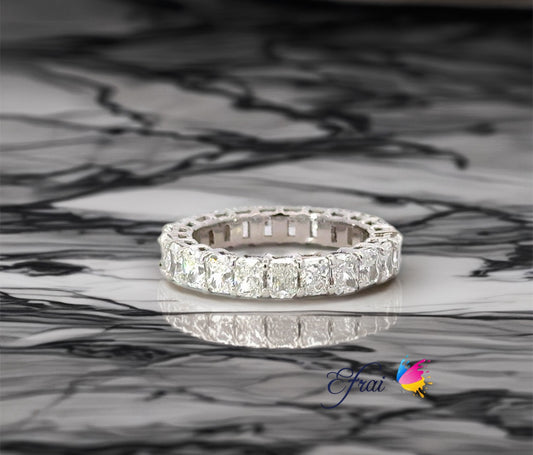 Natural radiant diamonds eternity band in 18k gold