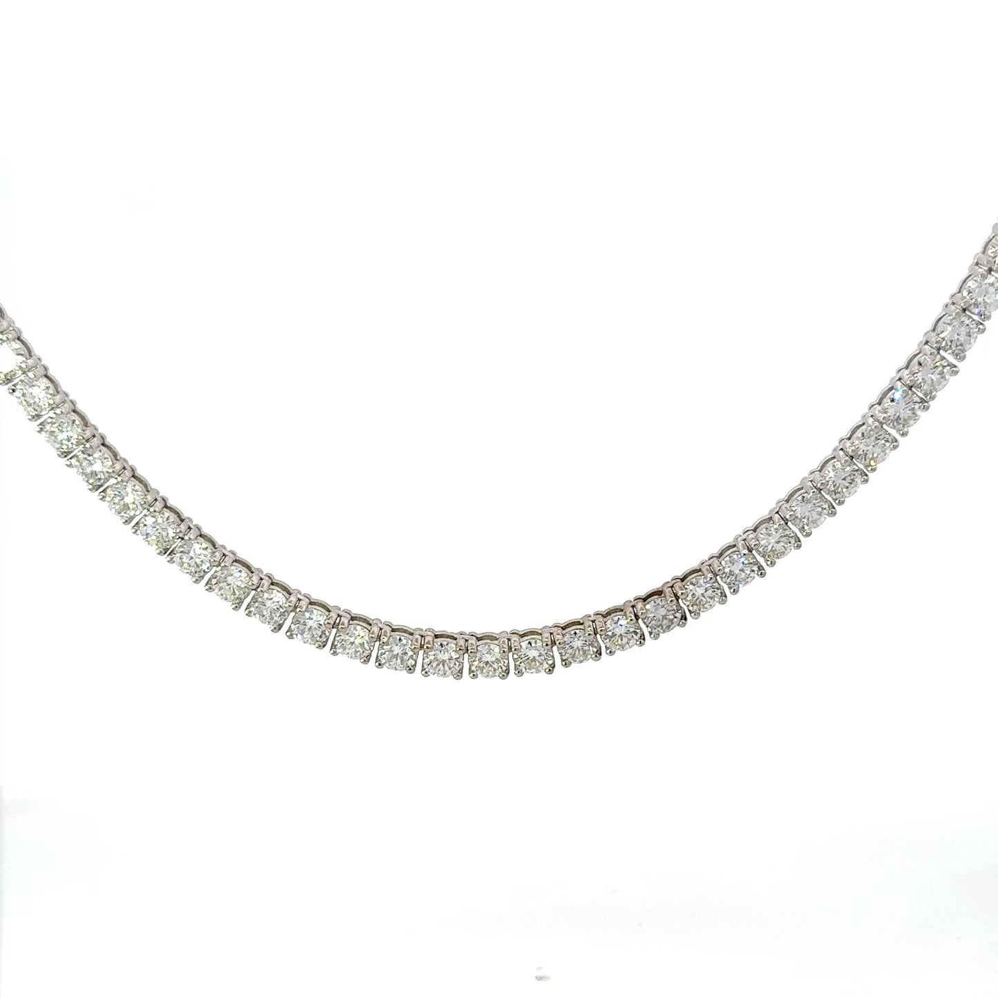 Magnificent all natural round diamonds necklace