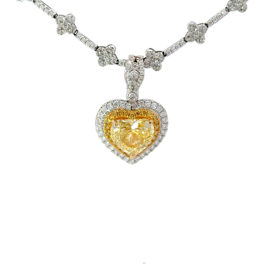 Elegant GIA Fancy Yellow heart shape diamonds necklace