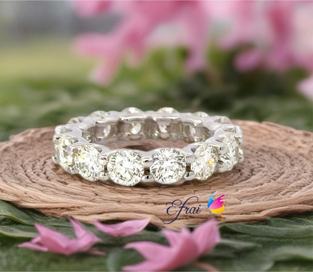 Beautiful round diamonds eternity band