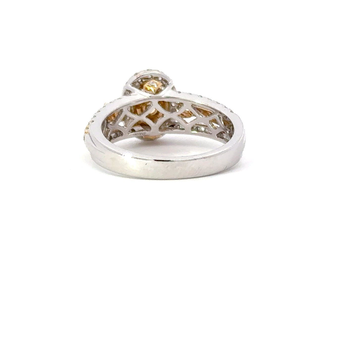 Elegant Natural GIA Fancy light yellow Oval diamond ring