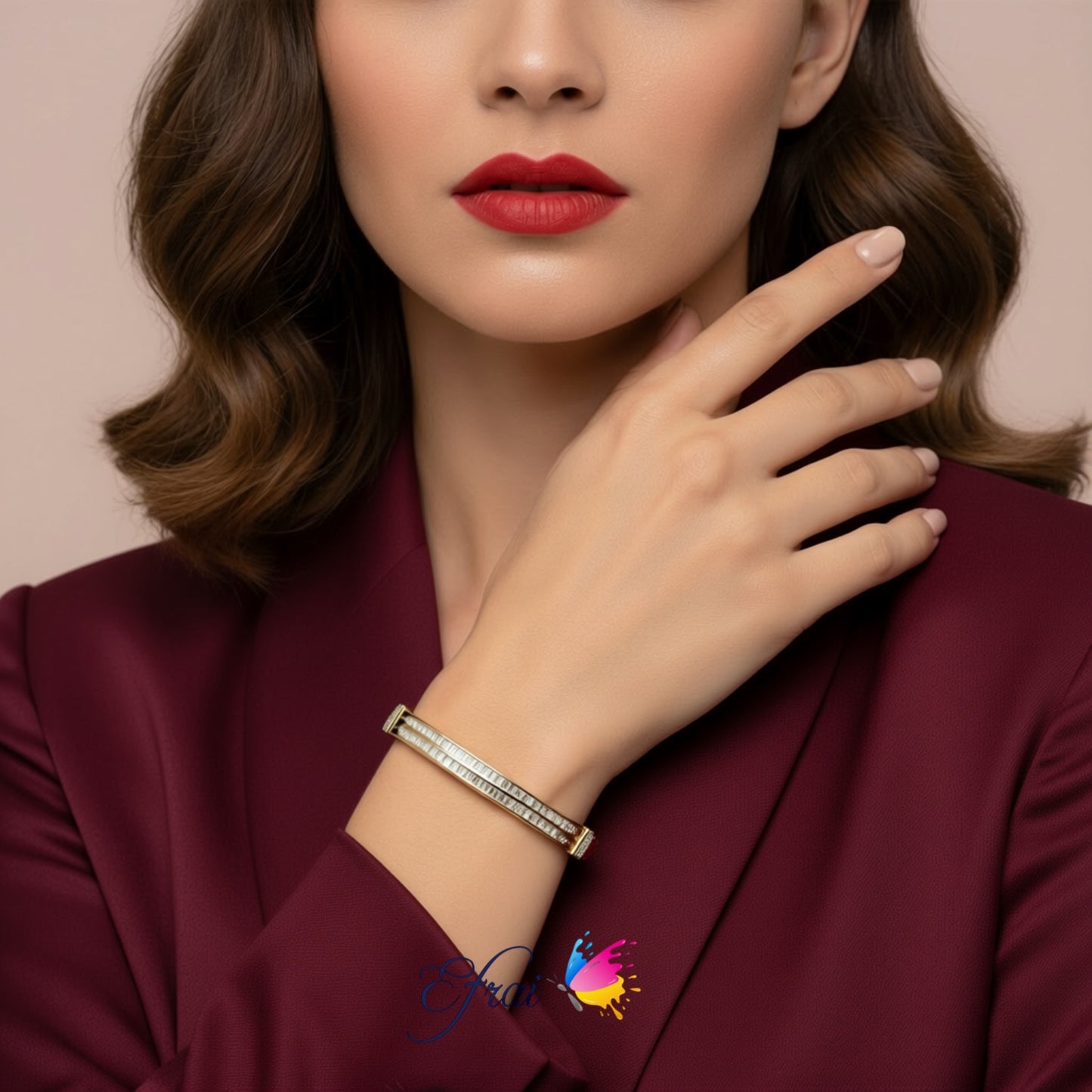 Natural baguette and round diamonds bangle