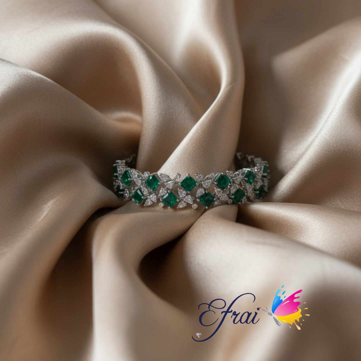 18K white gold Bracelet with Natural Emeralds and diamonds