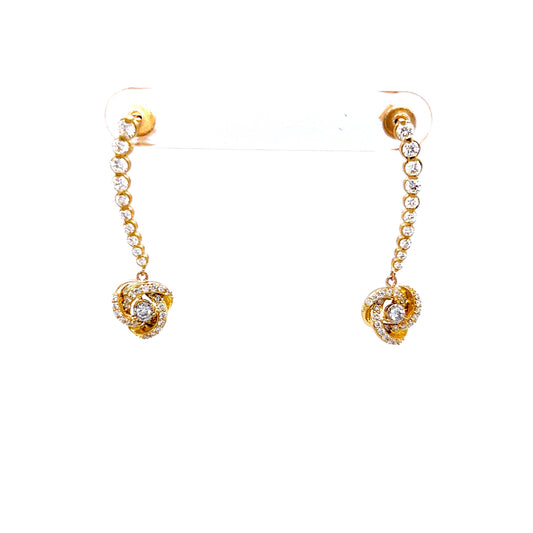 Dangling diamonds earrings