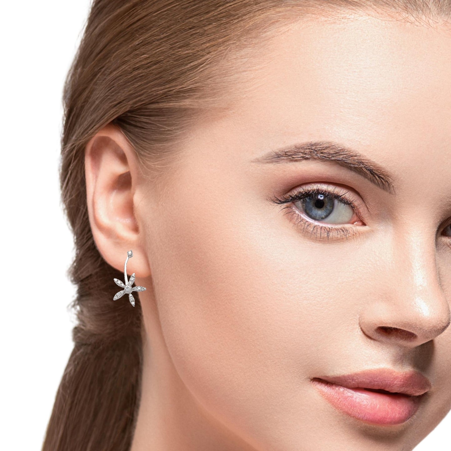 Diamond flowers earrings