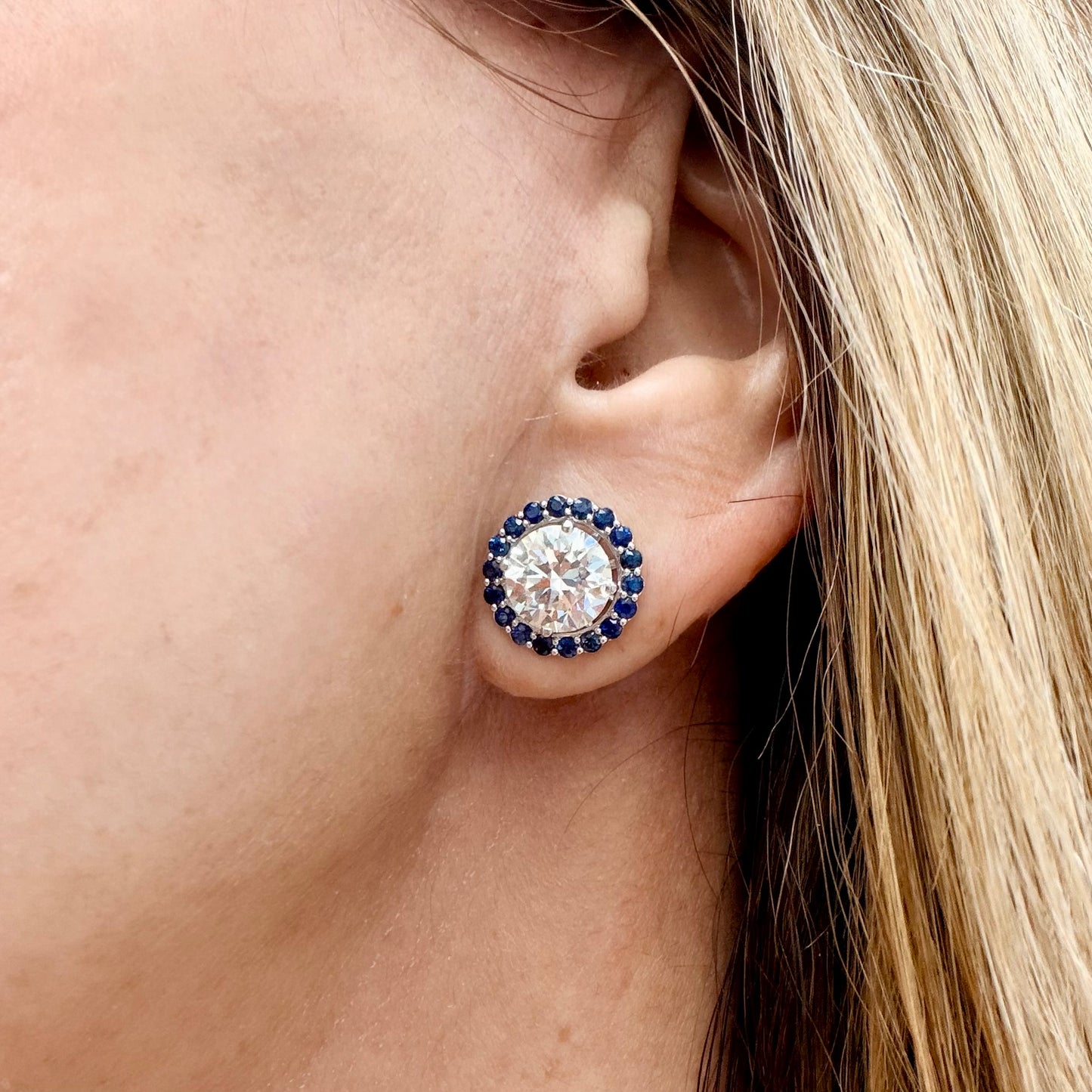 Natural blue sapphires jackets for earrings